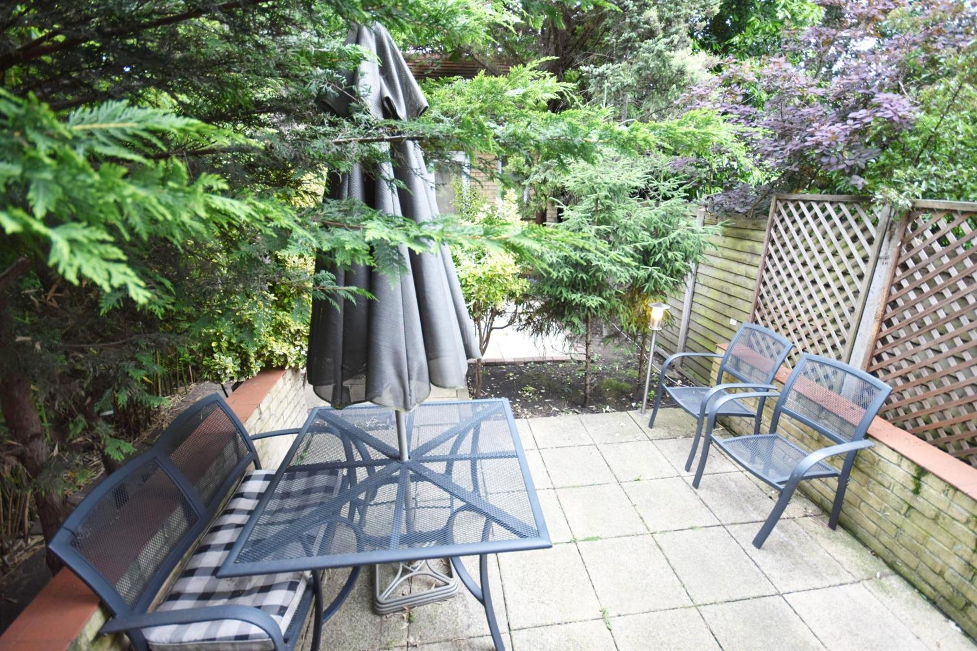 Beautiful Spacious In Waltham Forest East Apartment *